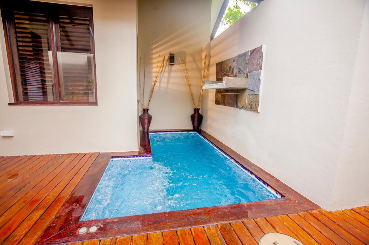 Warwick Le Lagon Resort & Spa, Vanuatu Port Vila Exterior foto